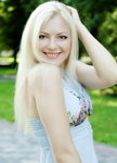 Oksana (25), Ukraine